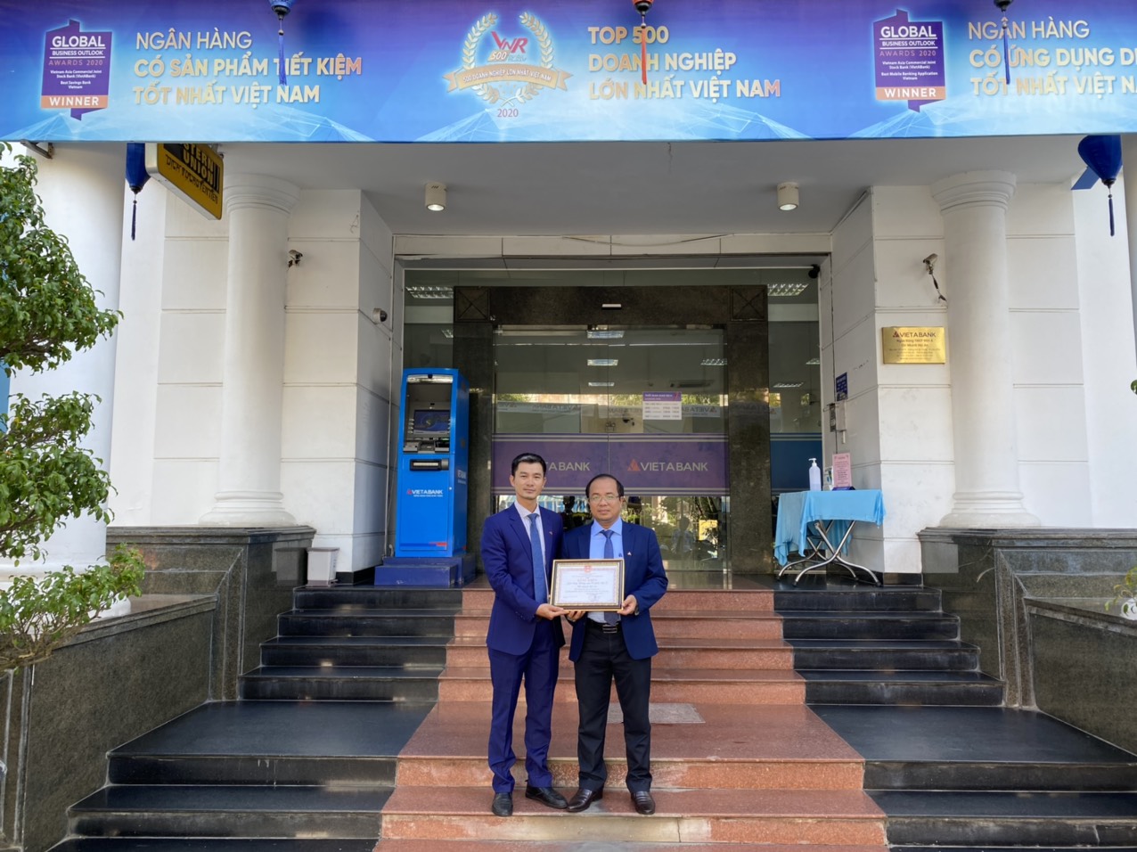 VietABank Hội An vinh dự nhận Bằng khen của UBND tỉnh Quảng Nam