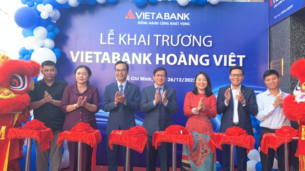 VietABank khai trương trụ sở mới PGD Hoàng Việt