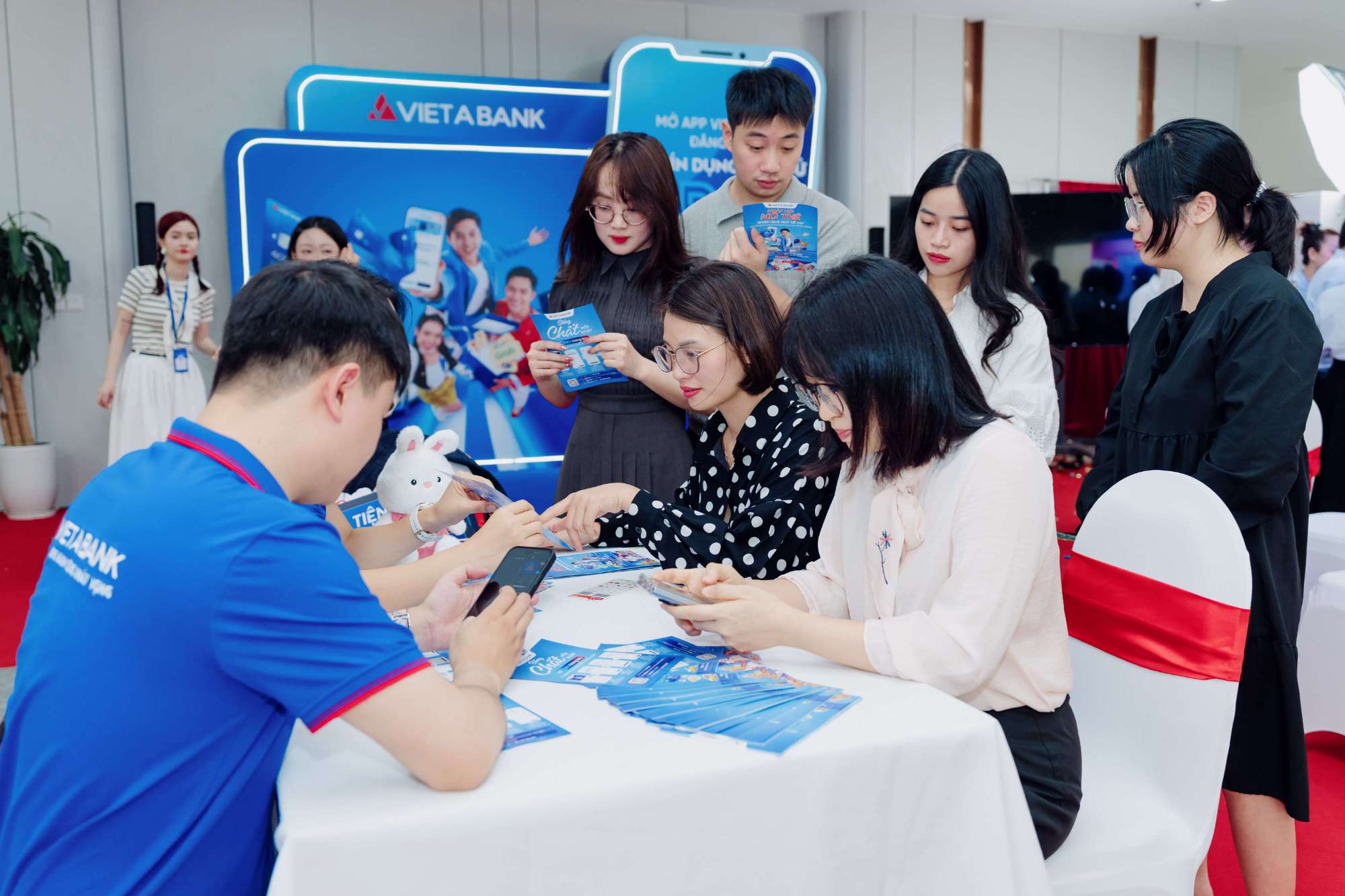 VIETABANK ra mắt thẻ tín dụng điện tử ezDaily, gia tăng trải nghiệm tài chính hiện đại