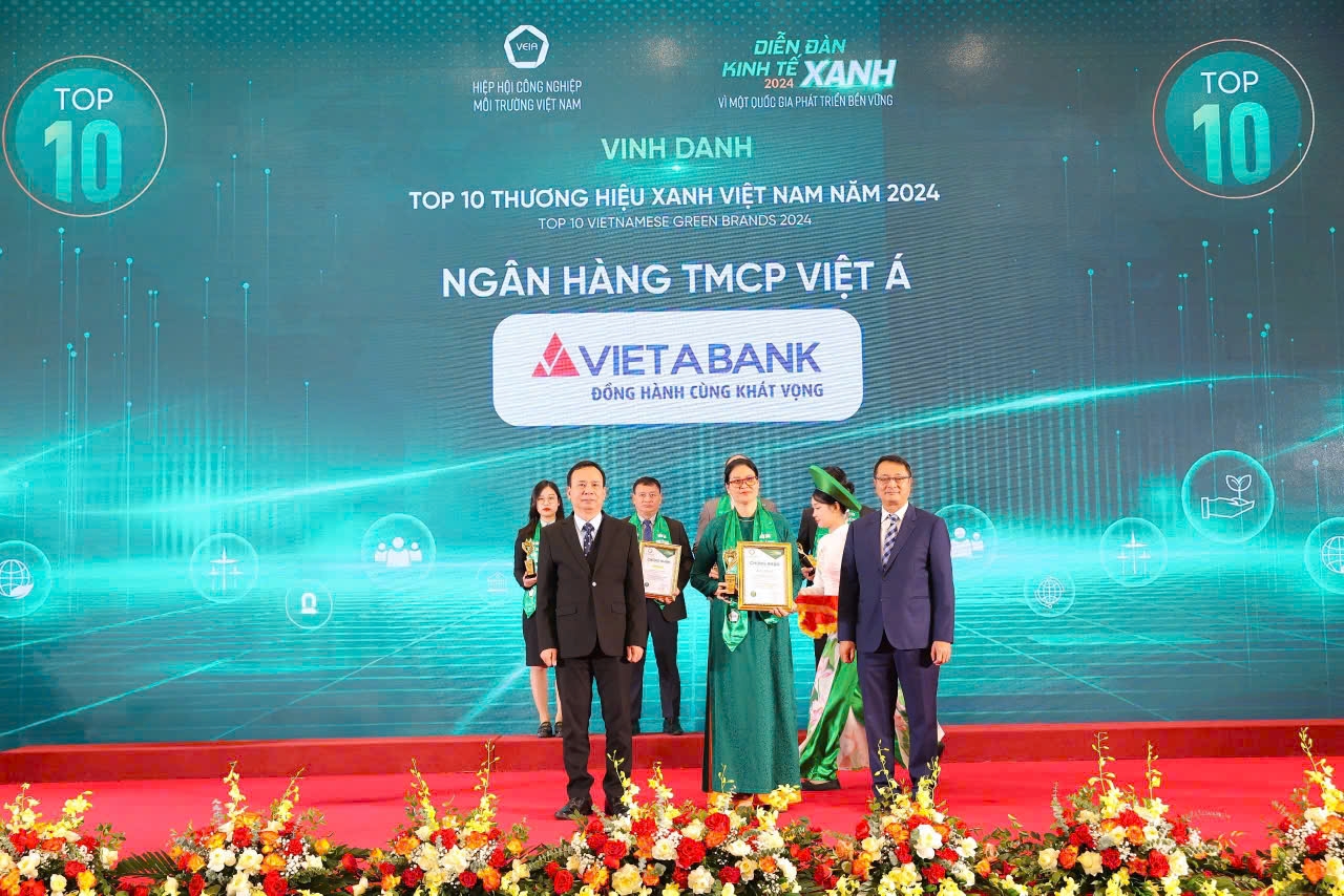 VIETABANK ĐƯỢC VINH DANH TOP 10 THƯƠNG HIỆU XANH VIỆT NAM